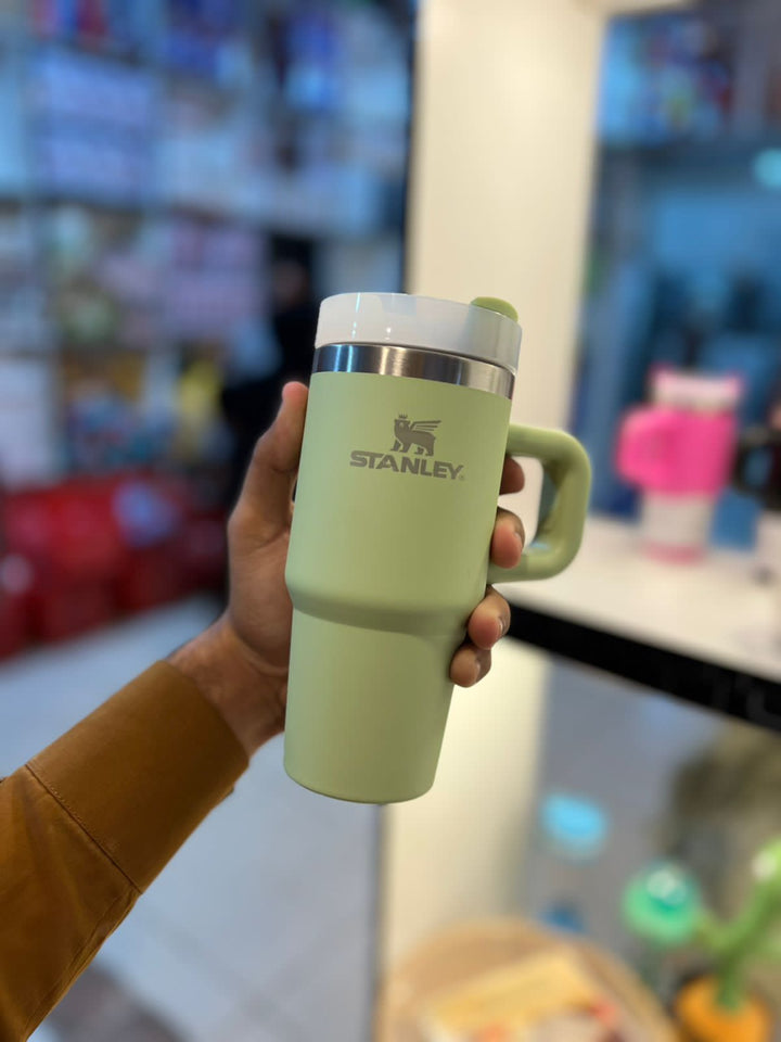 Stainless steel tumbler